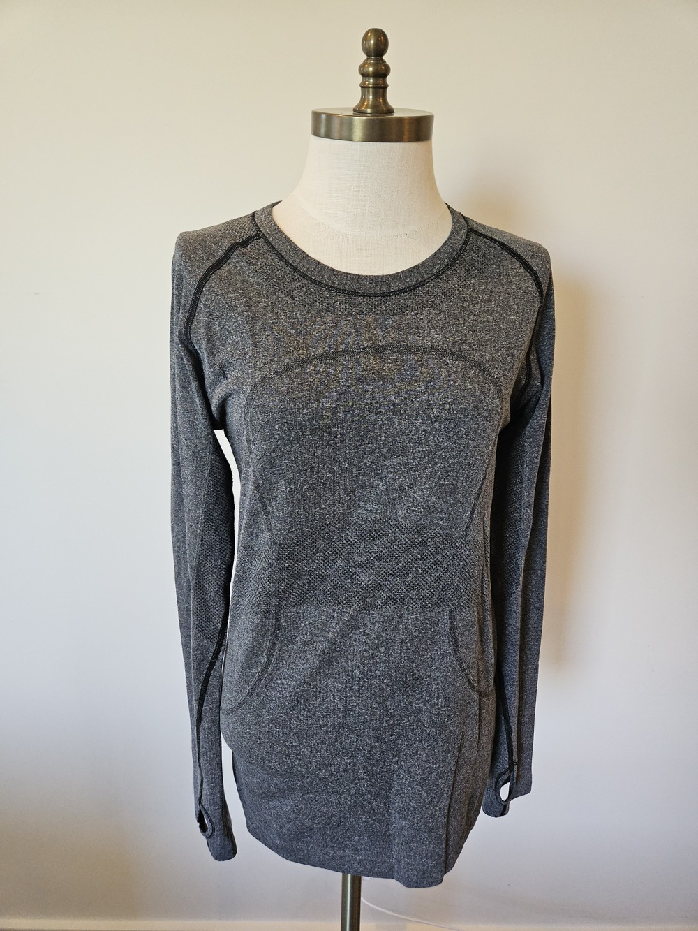 Lululemon Heather Dark Grey Swiftly Long Sleeve
